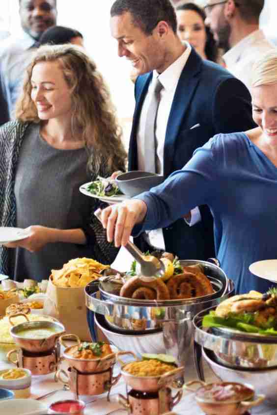 From Breakfast to Banquet: How to Choose the Right Catering for Your Corporate Event